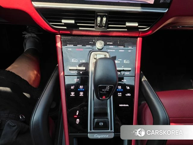 Porsche Cayenne (PO536) 2022 Белый из Кореи, фото 3