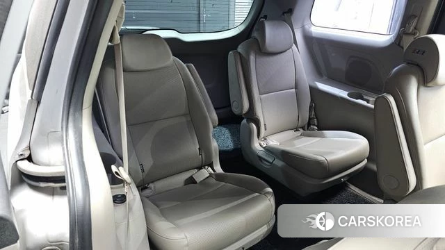 Kia The New Carnival 2018 Серебряный из Кореи, фото 3