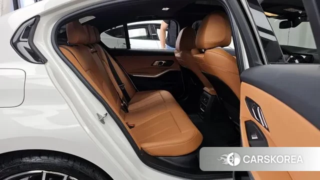 BMW 3 Series (G20) 2022 Белый из Кореи, фото 3