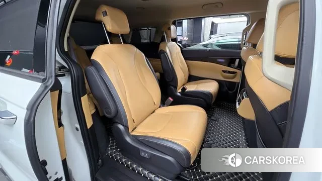 Kia Carnival 4th generation 2022 Белый из Кореи, фото 3