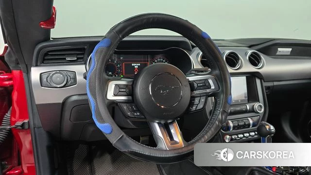 Ford Mustang 2023 Красный из Кореи, фото 3