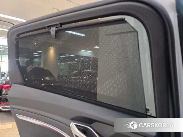 Audi e-Tron 2023 Белый из Кореи, фото 3