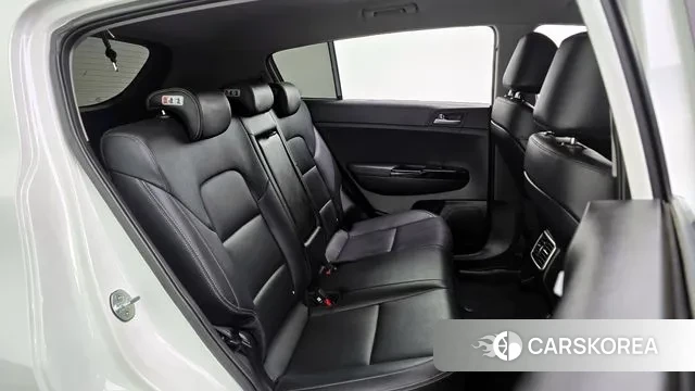 Kia Sportage 4th Generation 2018 Белый из Кореи, фото 3