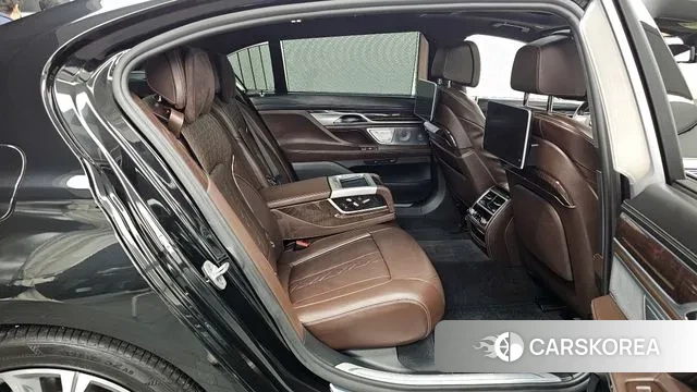 BMW 7 Series (G11) 2018 Черный из Кореи, фото 3