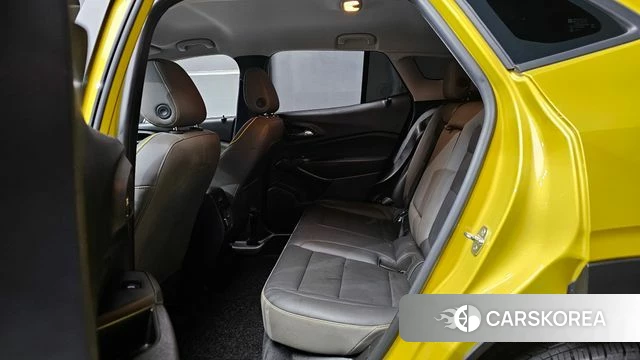 Chevrolet (GM Daewoo) Trax Crossover 2023 Золотой из Кореи, фото 3
