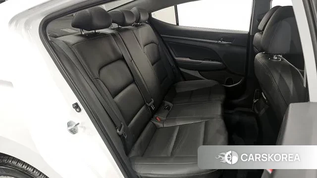 Hyundai Avante AD 2018 Белый из Кореи, фото 3