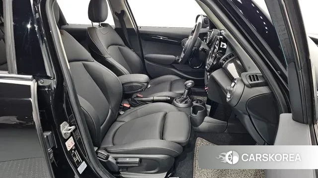 Mini Cooper S 2019 Черный из Кореи, фото 3