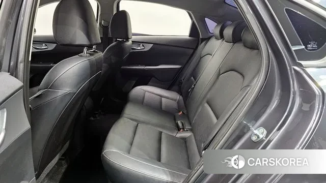 Kia The New K3 2nd generation 2022 Серый из Кореи, фото 3