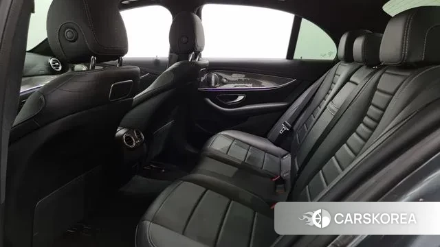 Mercedes-Benz E-Class W213 2019 Серый из Кореи, фото 3