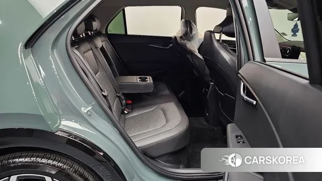 Kia Di Ol Nu Niro 2023 Темно-зеленый из Кореи, фото 3