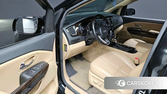 Kia The New Carnival 2018 Черный из Кореи, фото 3