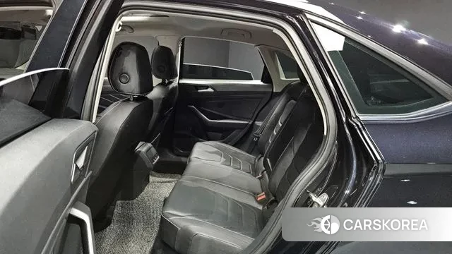 Volkswagen 7th Generation of Jetta 2023 Черный из Кореи, фото 3