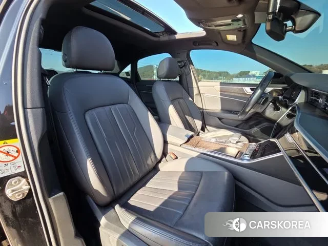 Audi A6 (C8) 2020 Черный из Кореи, фото 3