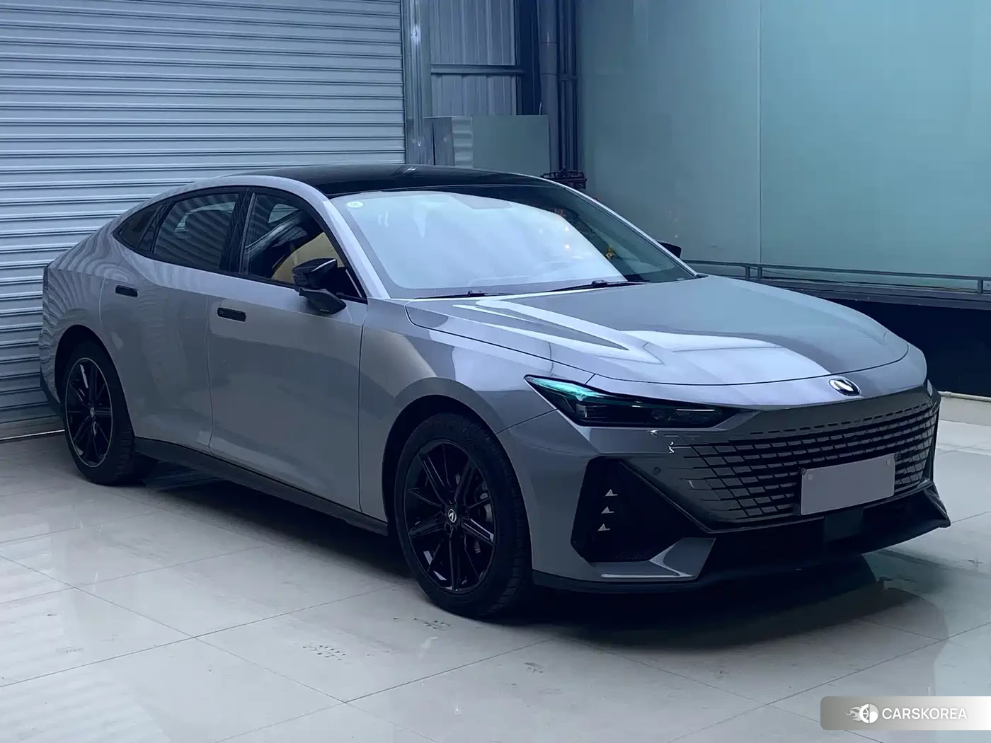 Chang'an Changan UNI-V 2022 Silver/gray из Китая, фото 3