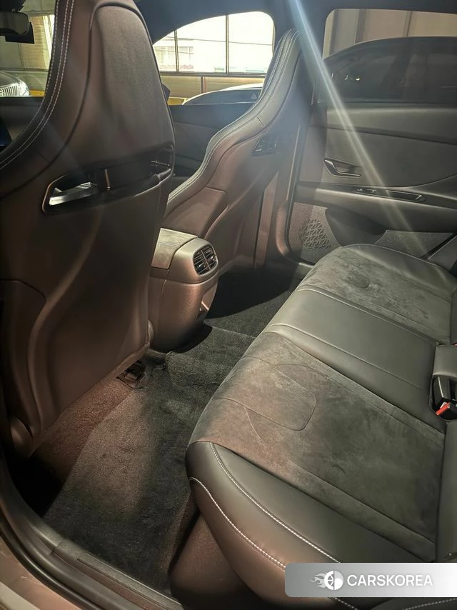 Hyundai The New Avante (CN7) 2023 Серый из Кореи, фото 3