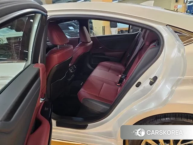 Lexus ES300h 7th generation 2025 Белый из Кореи, фото 3