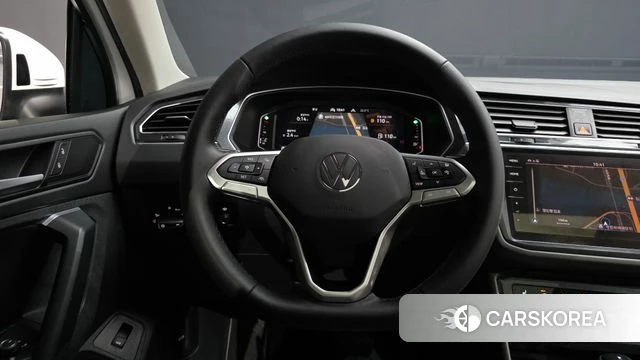 Volkswagen Tiguan second Generation 2021 Белый из Кореи, фото 3