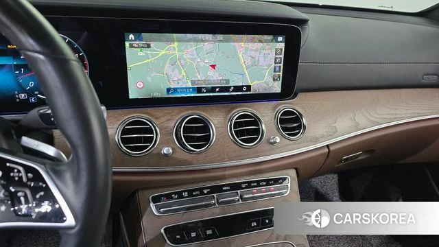 Mercedes-Benz E-Class W213 2023 Серый из Кореи, фото 3