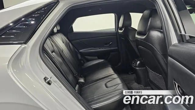 Hyundai Avante (CN7) 2022 Серебристо-серый из Кореи, фото 3