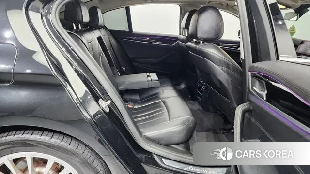 BMW 5 Series (G30) 2019 Черный из Кореи, фото 3