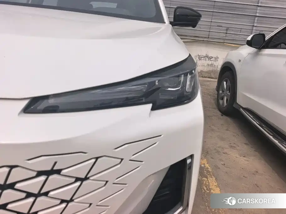 Chang'an CS55PLUS PHEV 2026 Белый из Китая, фото 3
