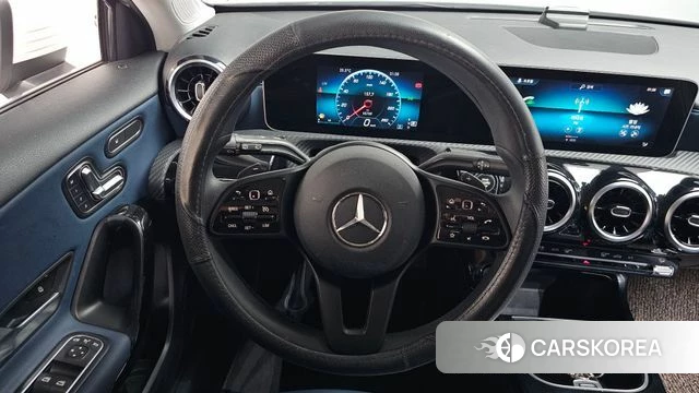 Mercedes-Benz A-Class W177 2019 Белый из Кореи, фото 3