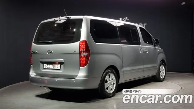 Hyundai The New Grand Starex 2018 Серебристо-серый из Кореи, фото 3