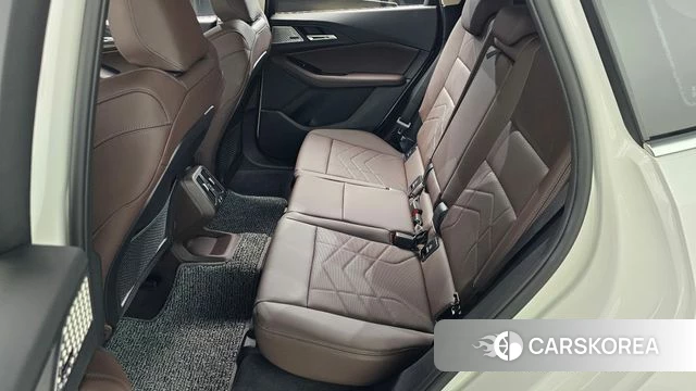 BMW 2 Series Active Tourer (U06) 2024 Белый из Кореи, фото 3