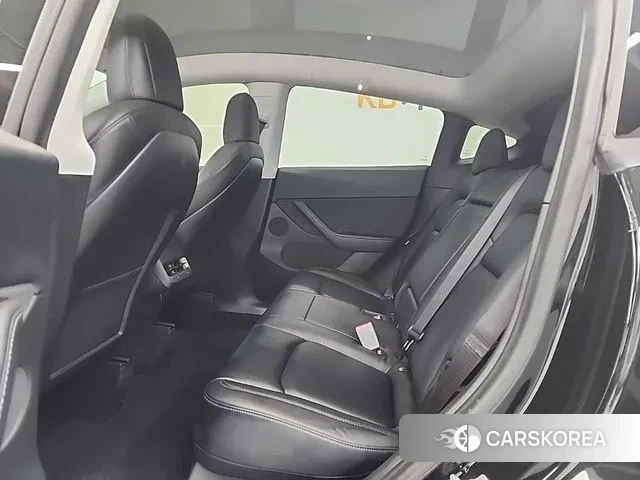 Tesla Model Y 2021 Черный из Кореи, фото 3