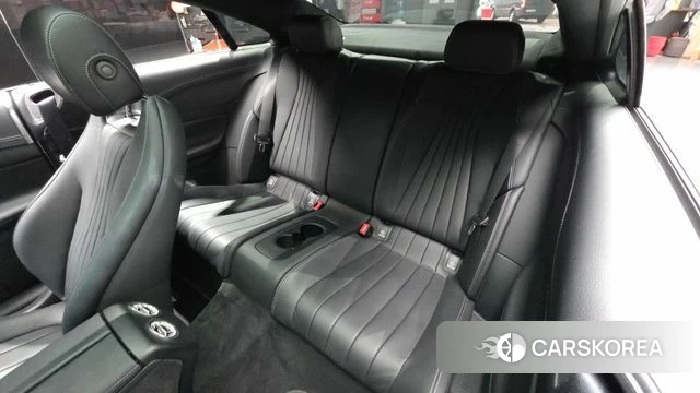 Mercedes-Benz E-Class W213 2022 Белый из Кореи, фото 3