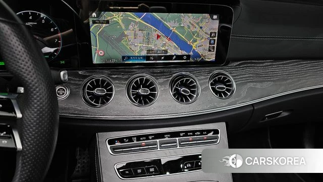 Mercedes-Benz E-Class W213 2021 Белый из Кореи, фото 3