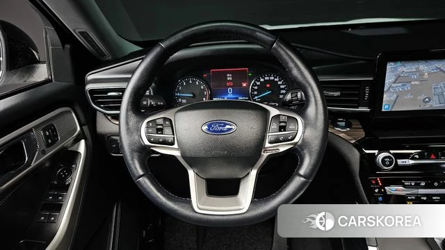 Ford Explorer 6th Generation 2022 Белый из Кореи, фото 3