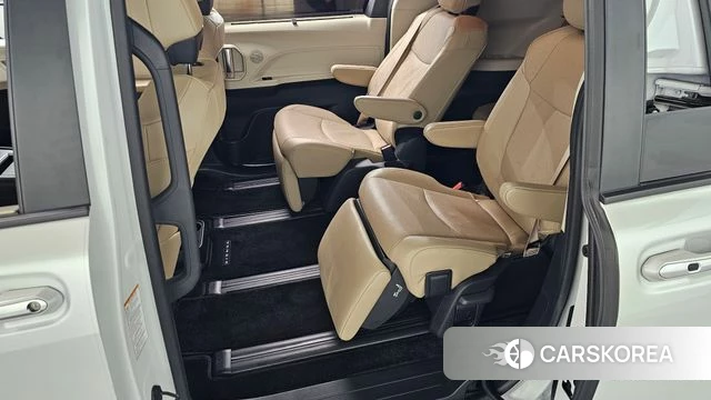 Toyota Sienna 4th Generation 2024 Белый из Кореи, фото 3