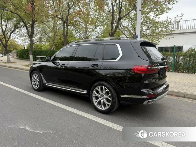 BMW X7 2021 Черный из Китая, фото 3