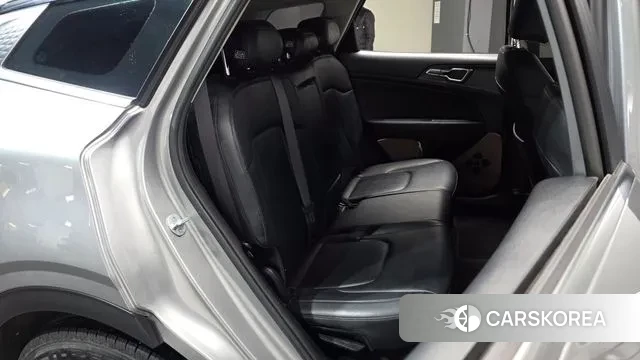 Kia Sportage 5th Generation 2022 Серебряный из Кореи, фото 3