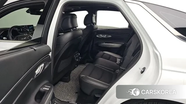 Genesis GV70 2024 Белый из Кореи, фото 3