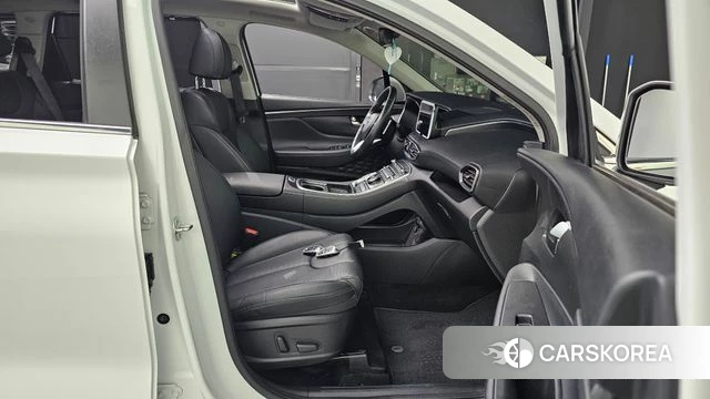 Hyundai The New Santa Fe 2021 Белый из Кореи, фото 3