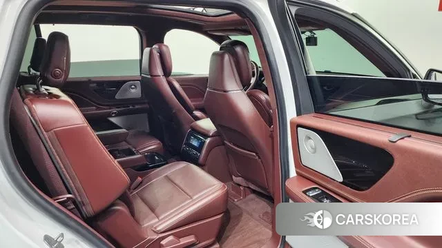 Lincoln Aviator 2nd generation 2020 Белый из Кореи, фото 3
