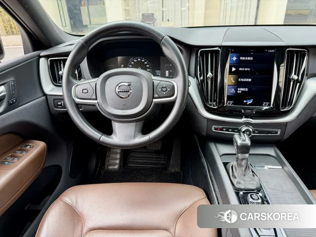 Volvo XC60 2020 Коричневый из Китая, фото 3