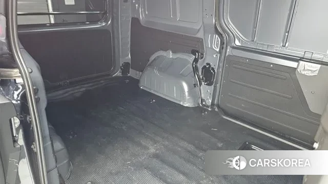 Hyundai Staria 2022 Серый из Кореи, фото 3