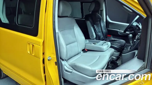 Hyundai The New Grand Starex 2021 Желтый из Кореи, фото 3