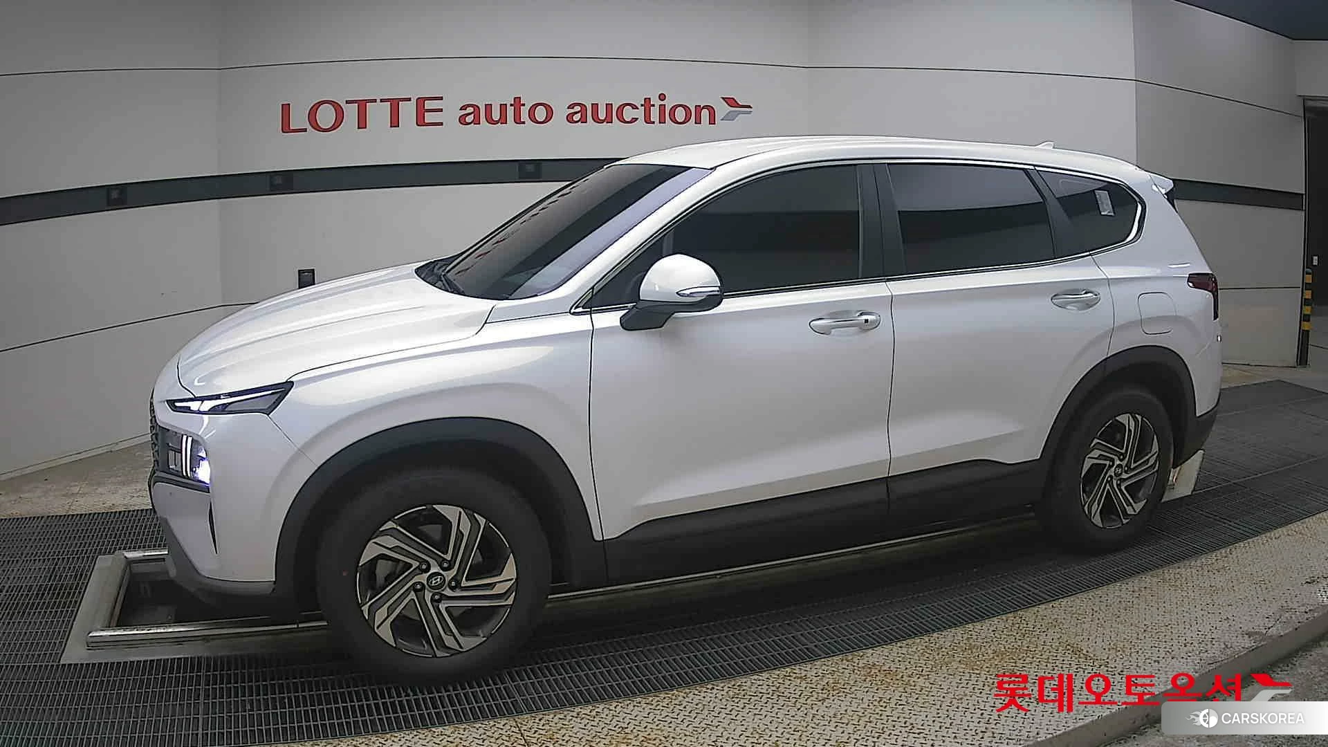 Hyundai Santa Fe 2022 Creamy White Pearl (optional) из Кореи, фото 3