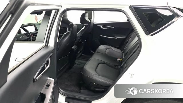 Kia EV6 2022 Белый из Кореи, фото 3
