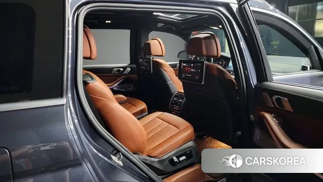 BMW X7 (G07) 2022 Серый из Кореи, фото 3