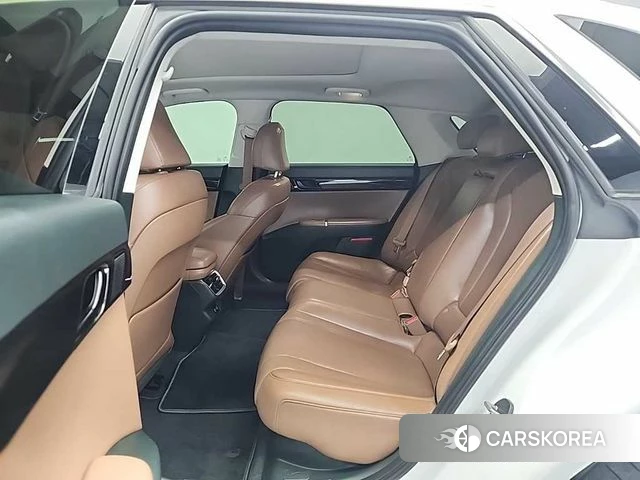 Hyundai Grandeur Hybrid (GN7) 2023 Белый из Кореи, фото 3