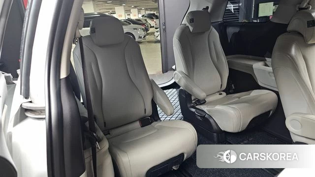 Kia Carnival 4th generation 2022 Белый из Кореи, фото 3