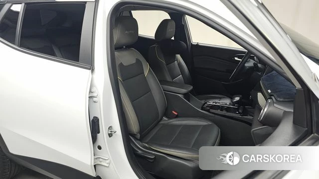 Chevrolet (GM Daewoo) Trax Crossover 2023 Белый из Кореи, фото 3