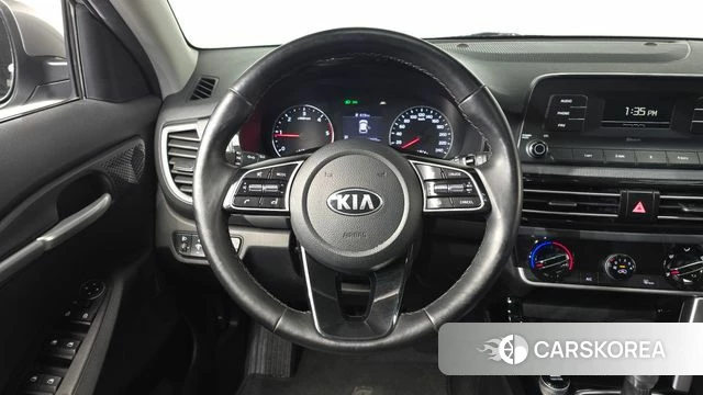 Kia Seltos 2019 Серебристо-серый из Кореи, фото 3