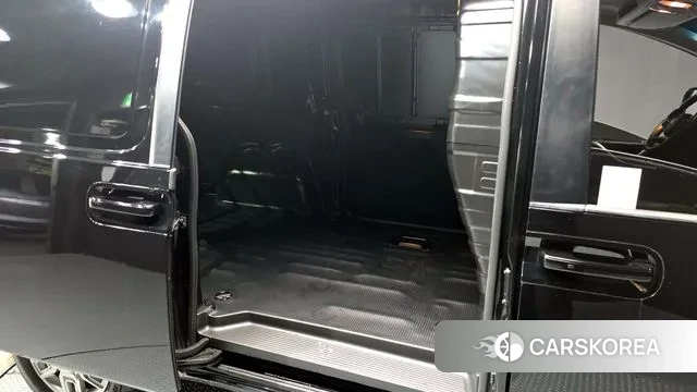 Hyundai Staria 2023 Черный из Кореи, фото 3