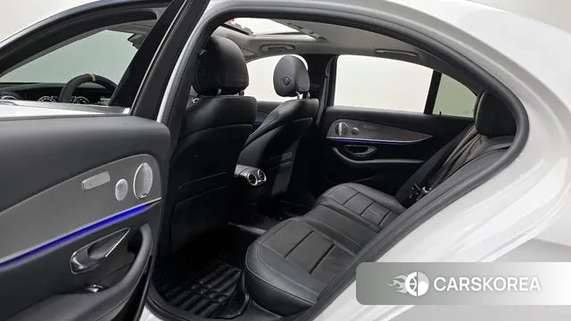 Mercedes-Benz E-Class W213 2019 Белый из Кореи, фото 3